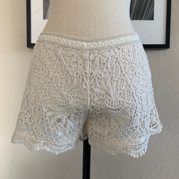 Mossimo Pants - Mossimo Women's Lace Crochet Shorts Size Medium